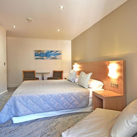 קאלבי Hotel Le Rocher מראה חיצוני תמונה